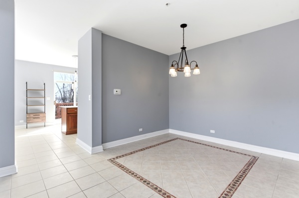 200 Tanglewood Drive, Glen Ellyn, IL 60137