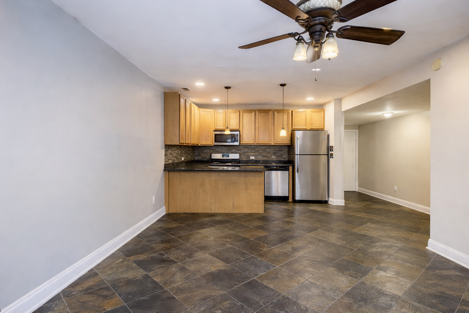 4207 S Indiana Avenue #G, Chicago, IL 60653