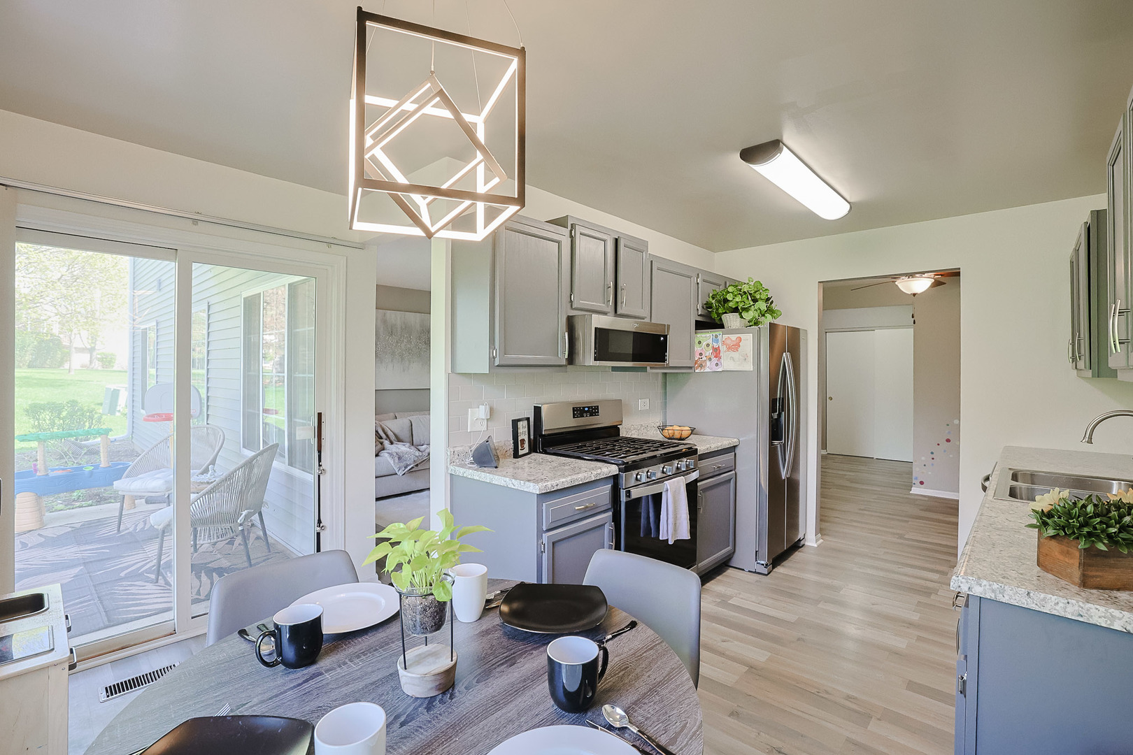 875 Golf Course Road #2, Crystal Lake, IL 60014