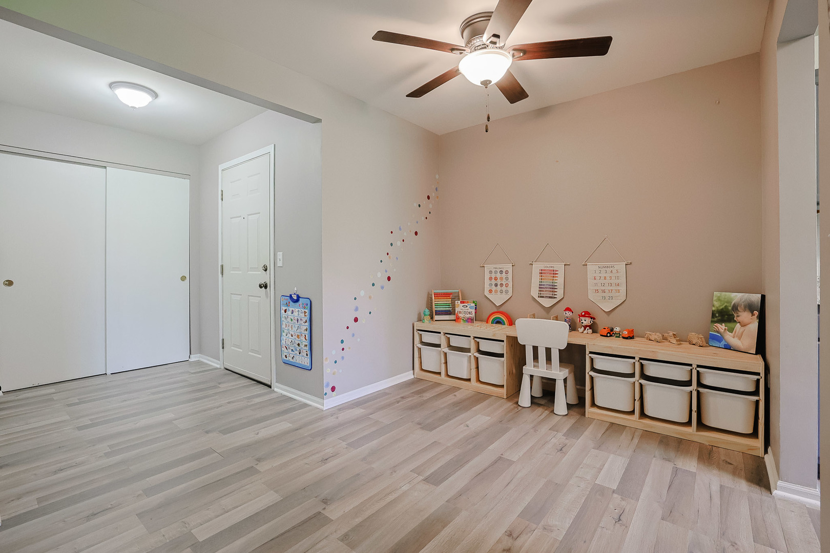 875 Golf Course Road #2, Crystal Lake, IL 60014