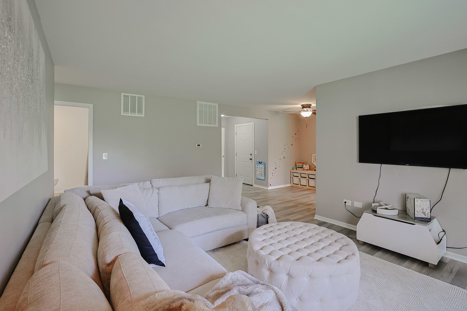 875 Golf Course Road #2, Crystal Lake, IL 60014