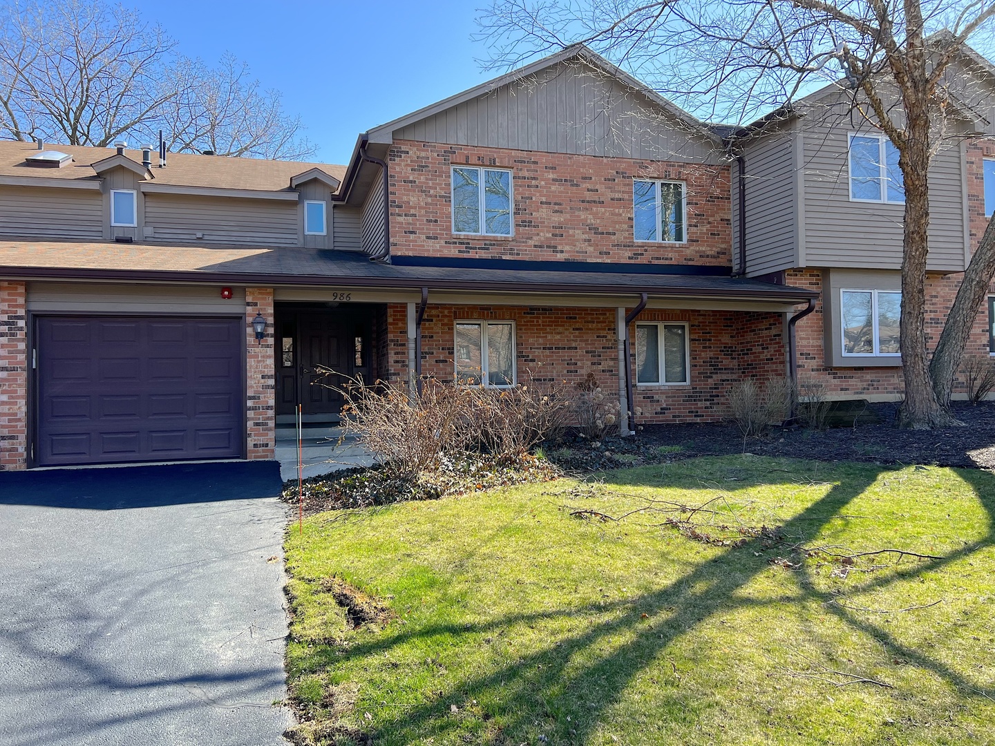 986 West Court #A, Naperville, IL 60563