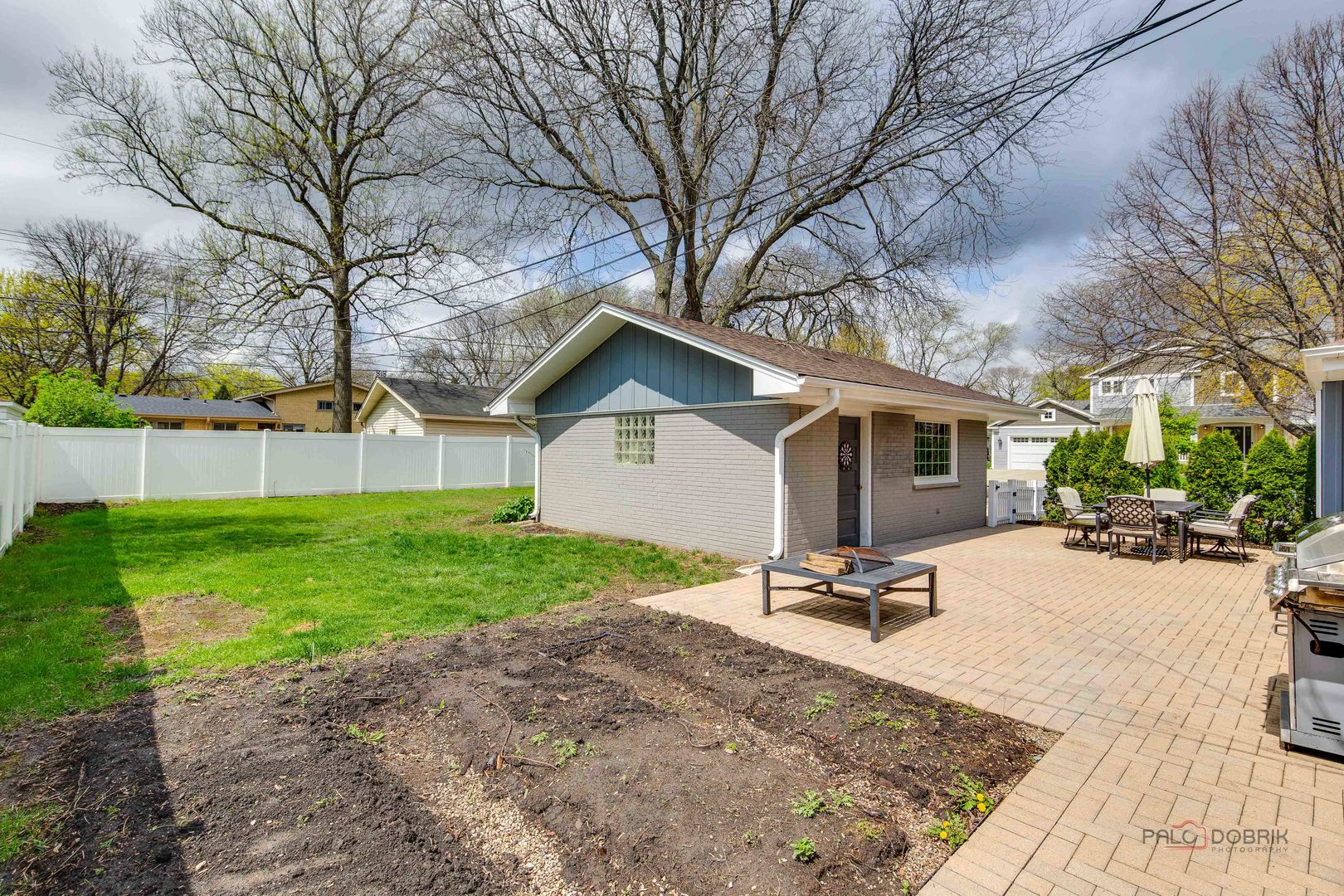 2115 E Miner Street, Arlington Heights, IL 60004