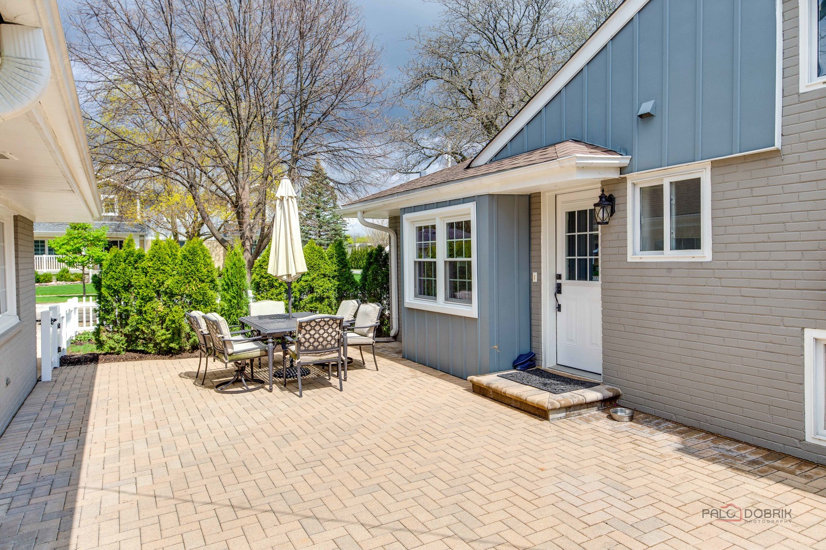 2115 E Miner Street, Arlington Heights, IL 60004