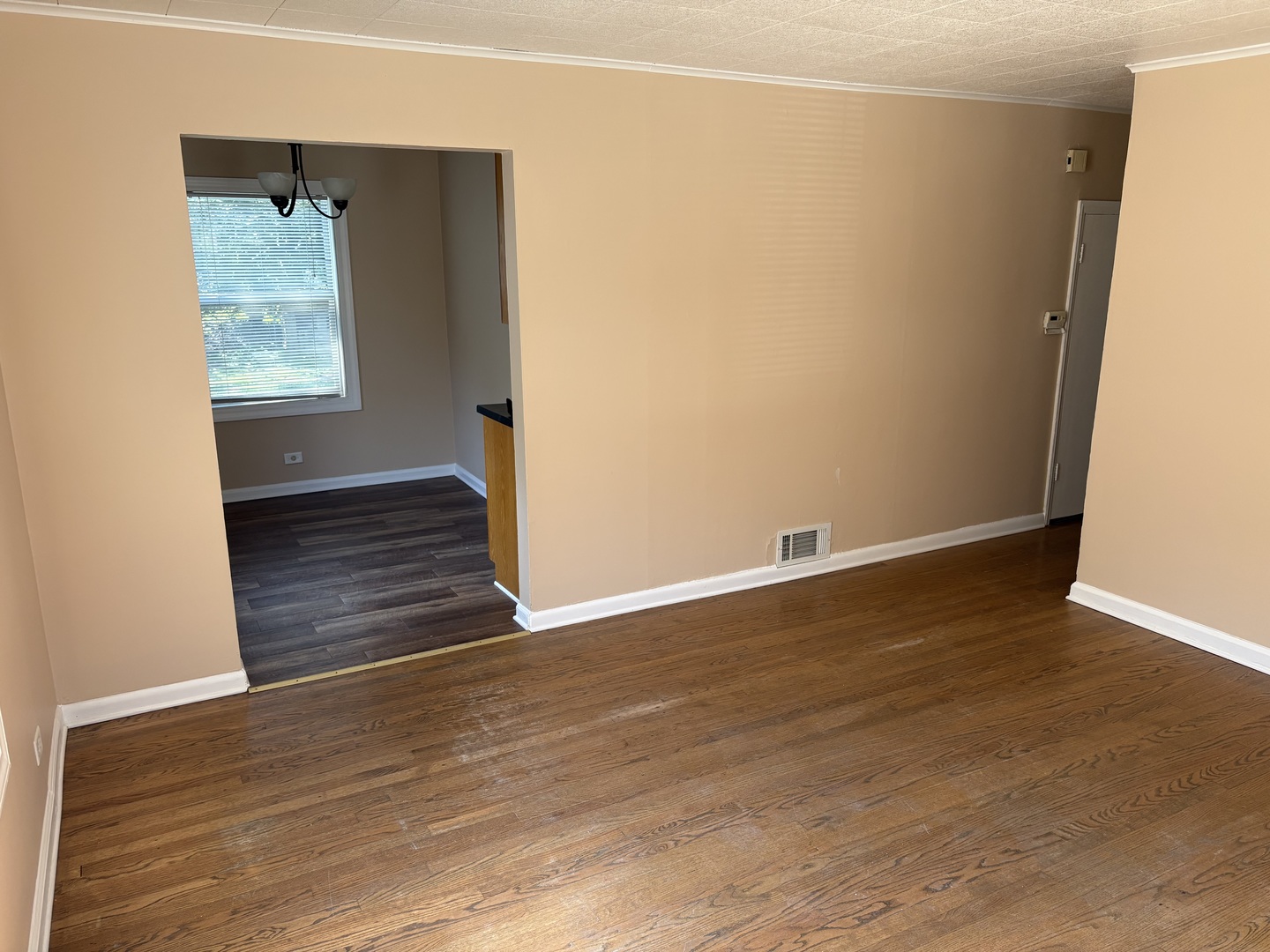 18512 Dixie Highway, Homewood, IL 60430