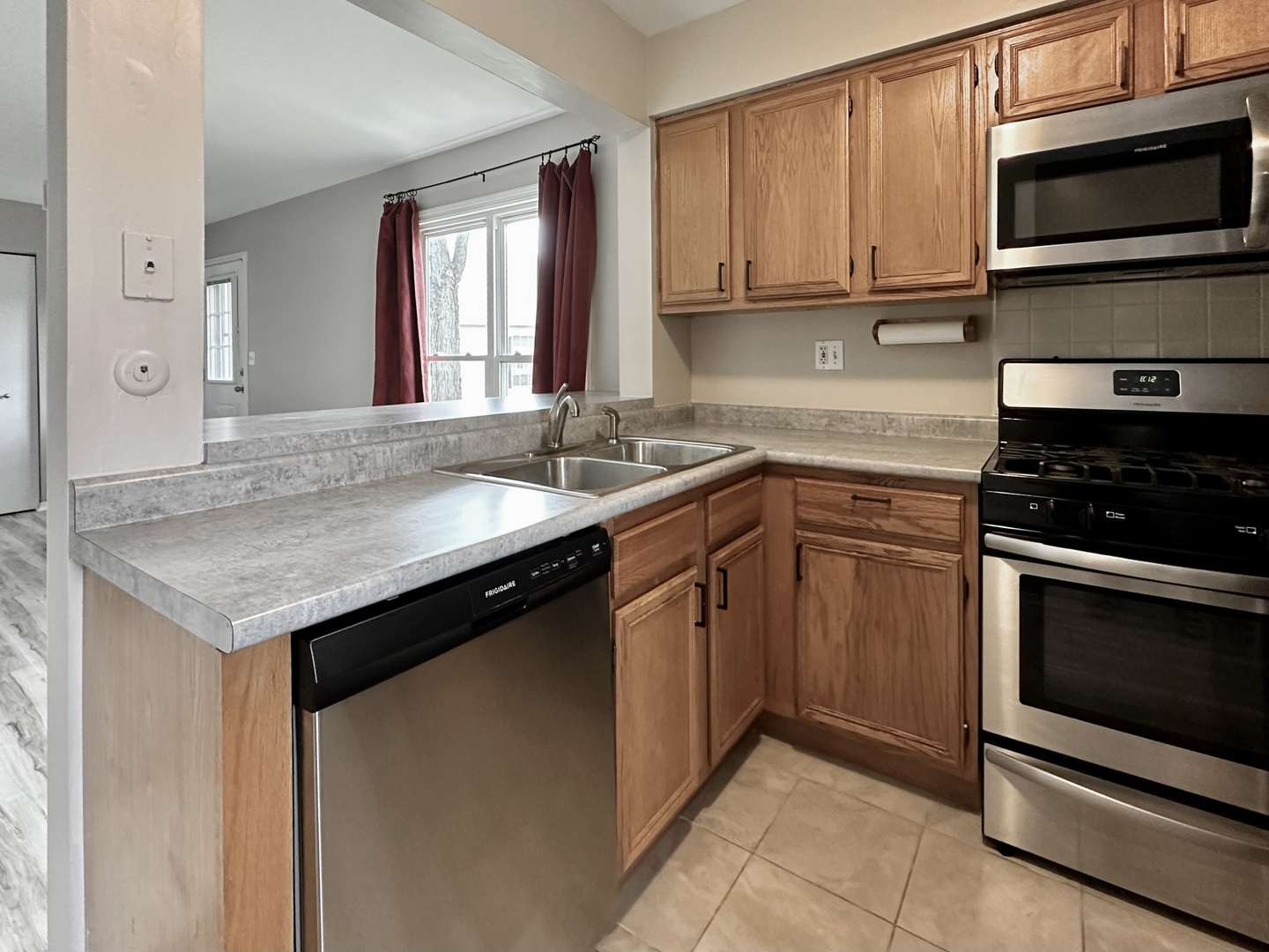 2450 Devonshire Court, Aurora, IL 60502