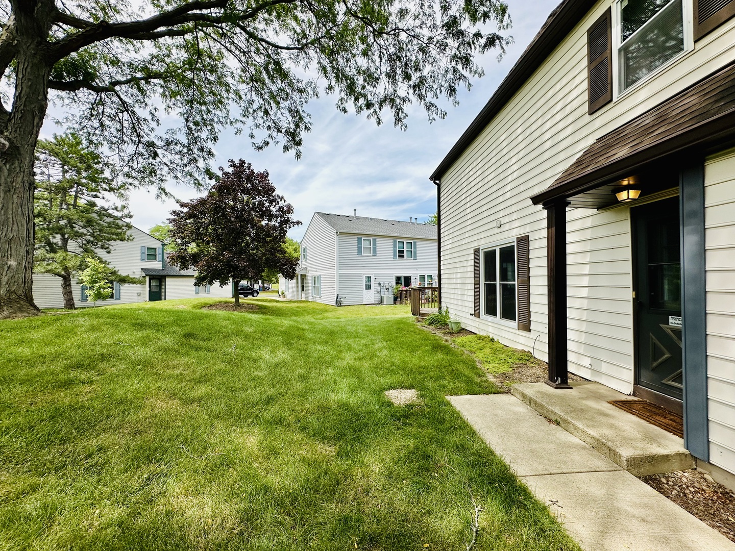 2450 Devonshire Court, Aurora, IL 60502