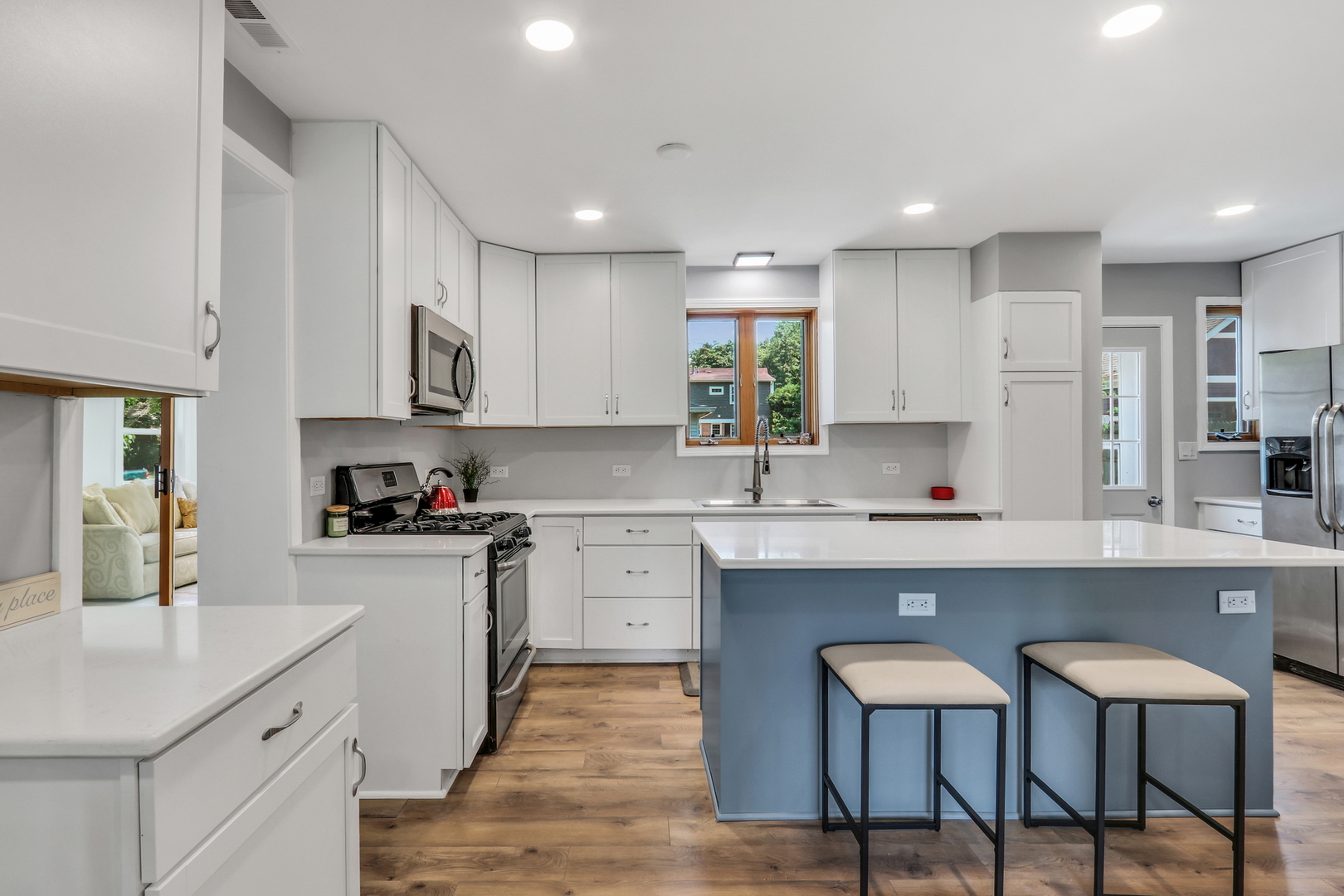 400 Wedgemere Place, Libertyville, IL 60048