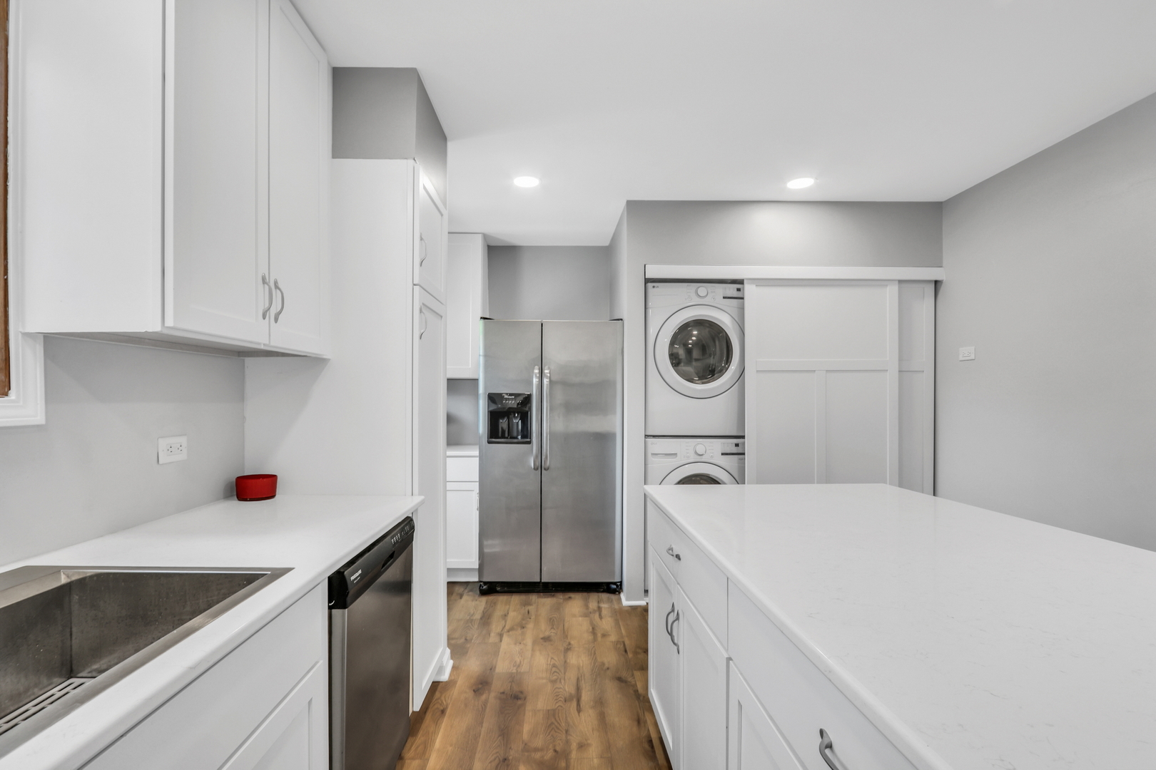 400 Wedgemere Place, Libertyville, IL 60048