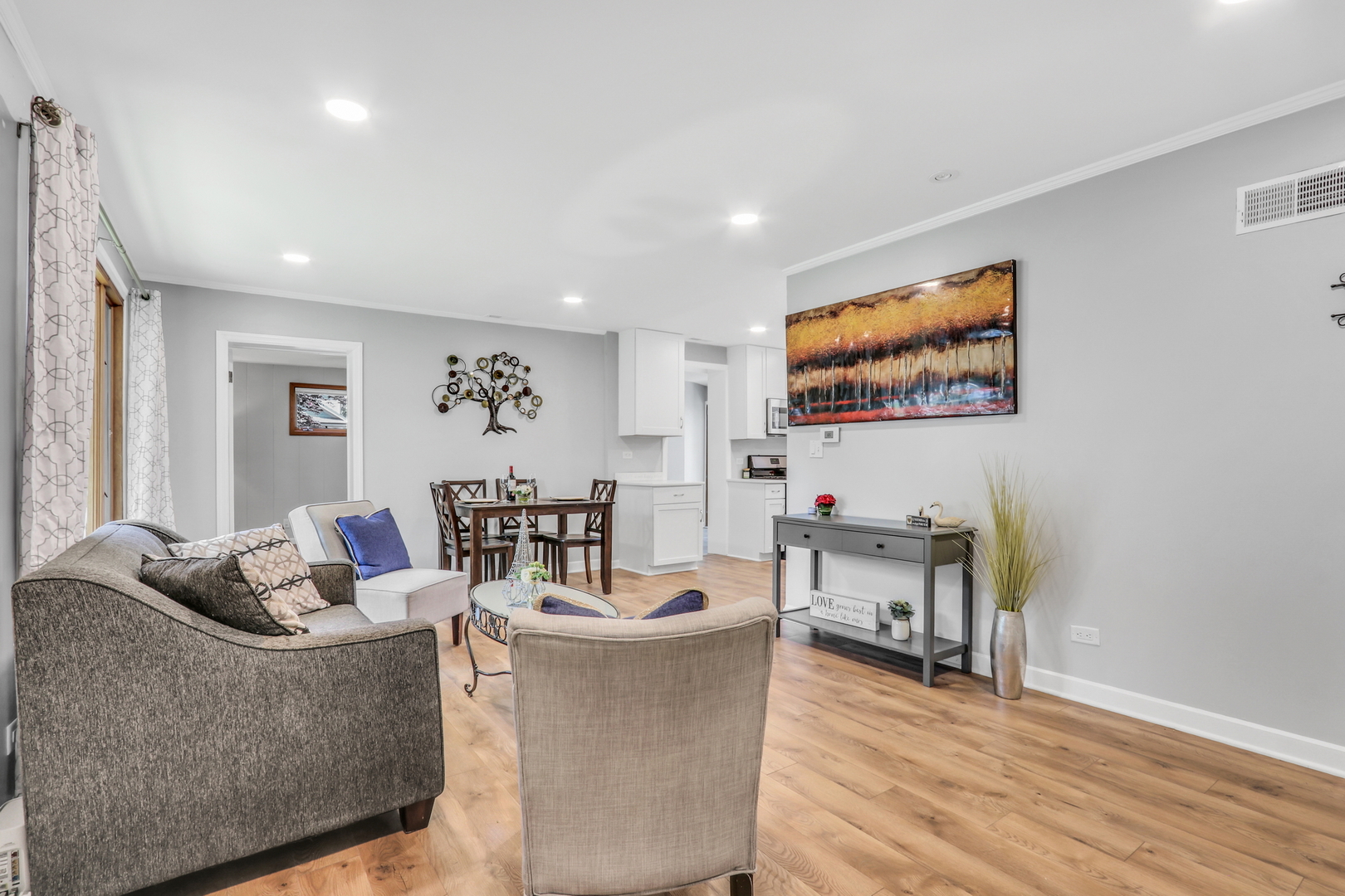 400 Wedgemere Place, Libertyville, IL 60048