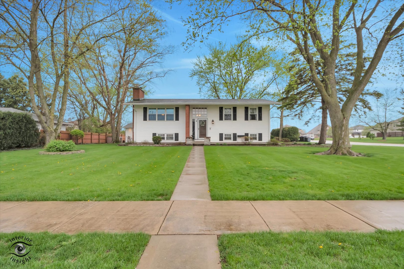 300 S Rathje Road, Peotone, IL 60468