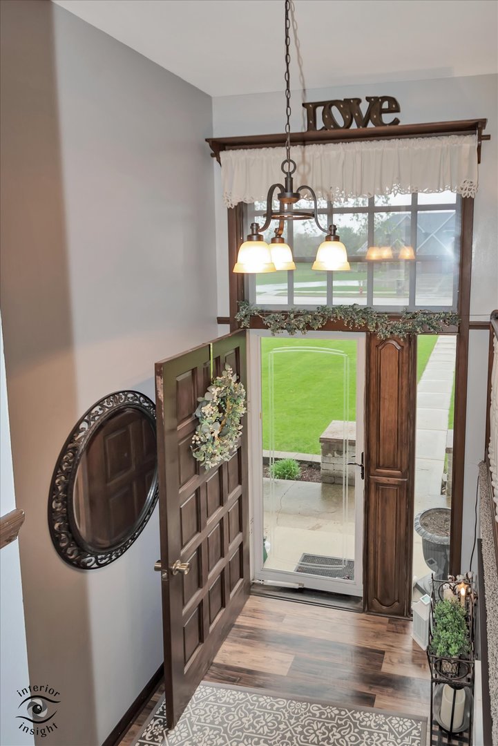 300 S Rathje Road, Peotone, IL 60468