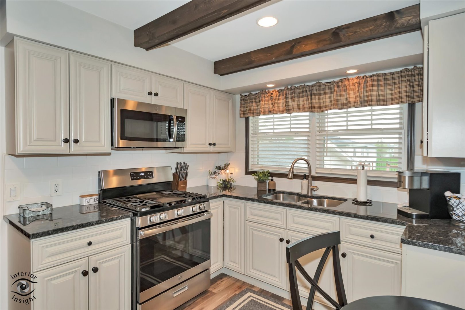 300 S Rathje Road, Peotone, IL 60468