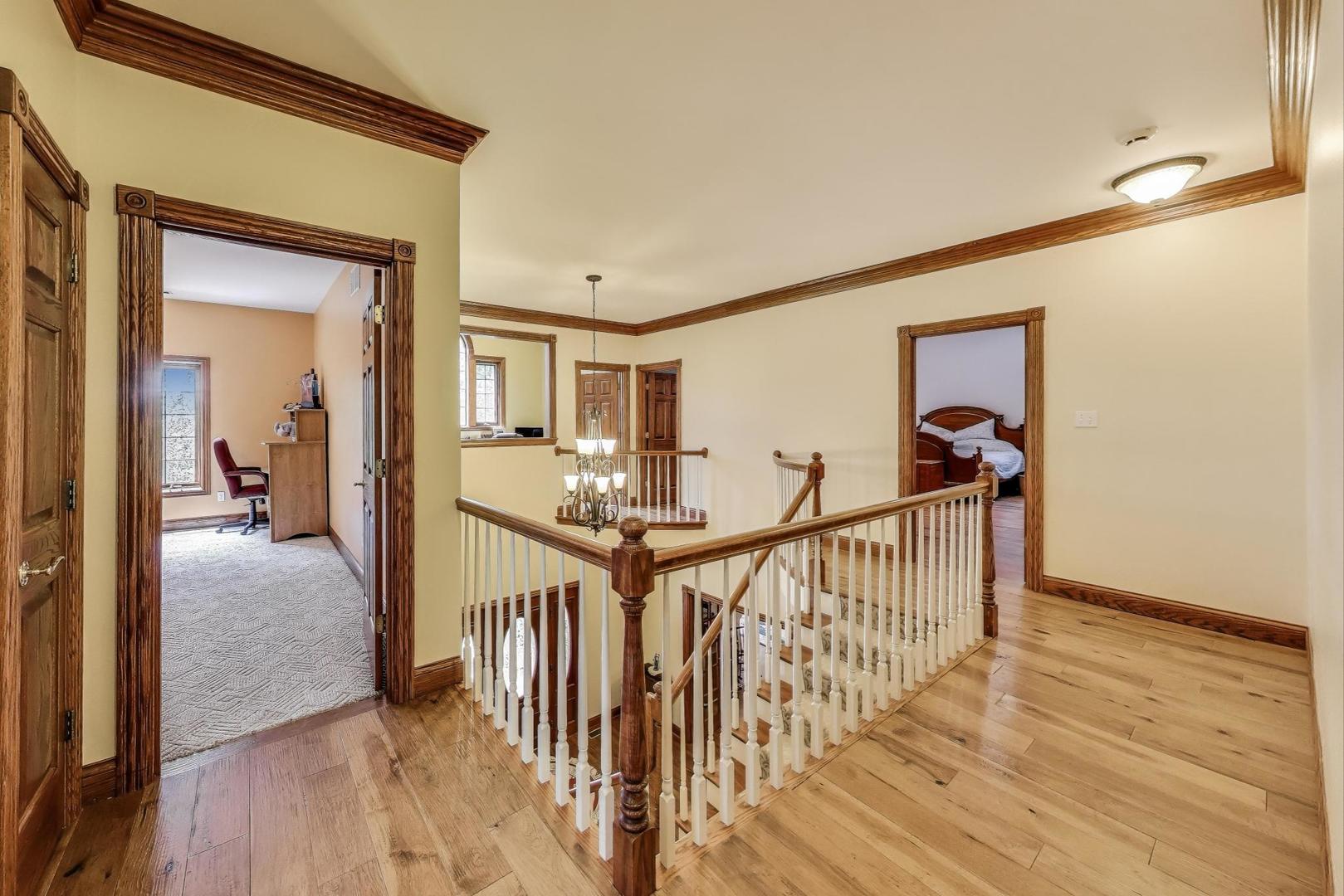 273 Bridlewood Lane, Valparaiso, IN 46385