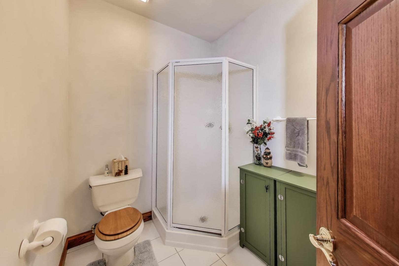 273 Bridlewood Lane, Valparaiso, IN 46385