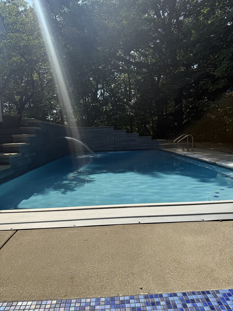 273 Bridlewood Lane, Valparaiso, IN 46385