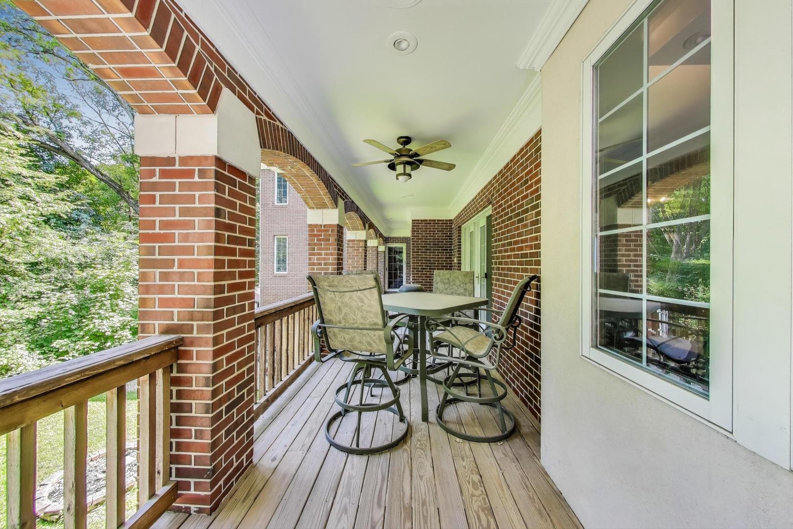 273 Bridlewood Lane, Valparaiso, IN 46385