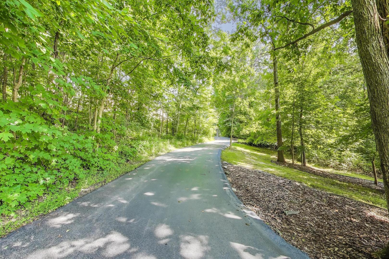 273 Bridlewood Lane, Valparaiso, IN 46385