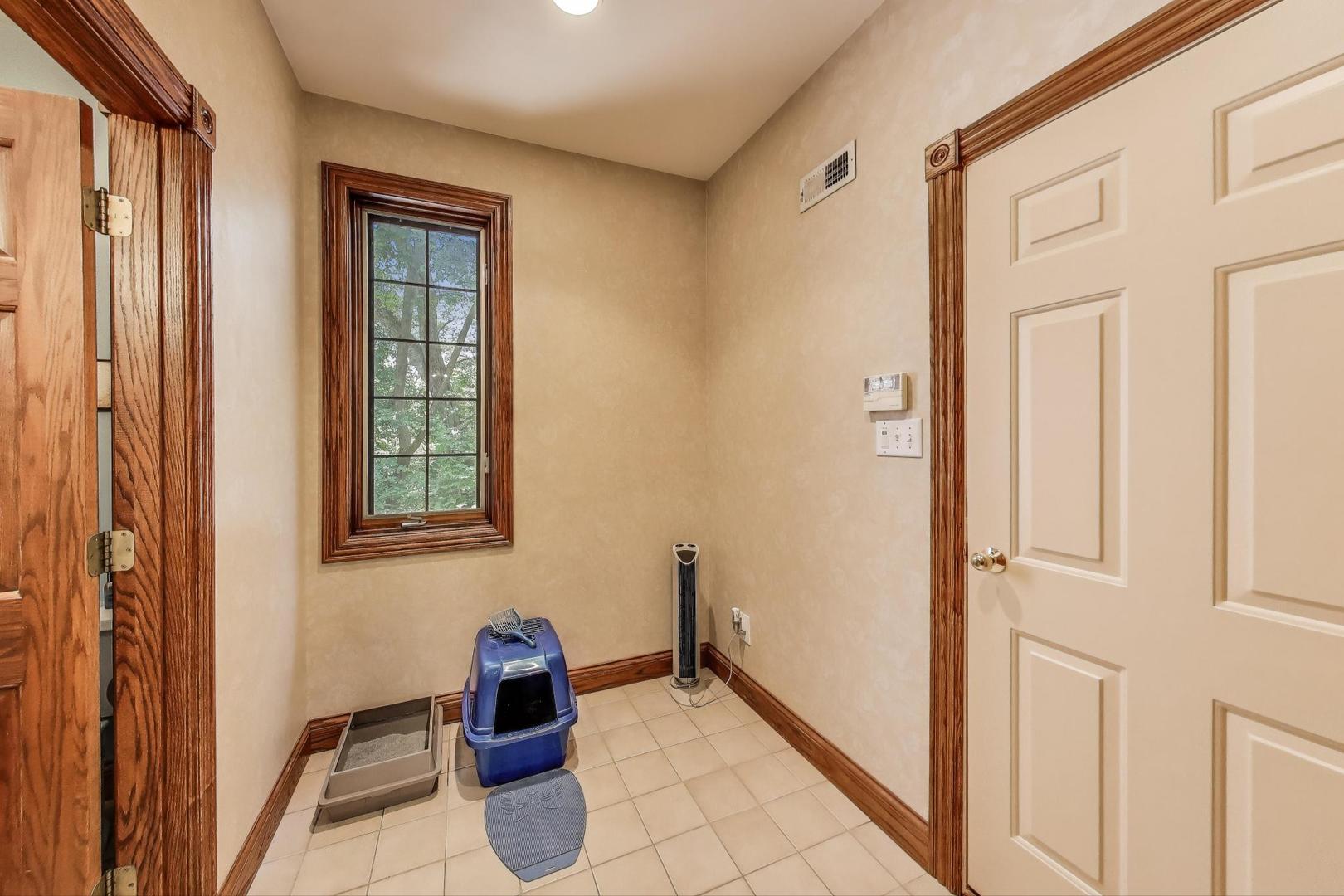 273 Bridlewood Lane, Valparaiso, IN 46385