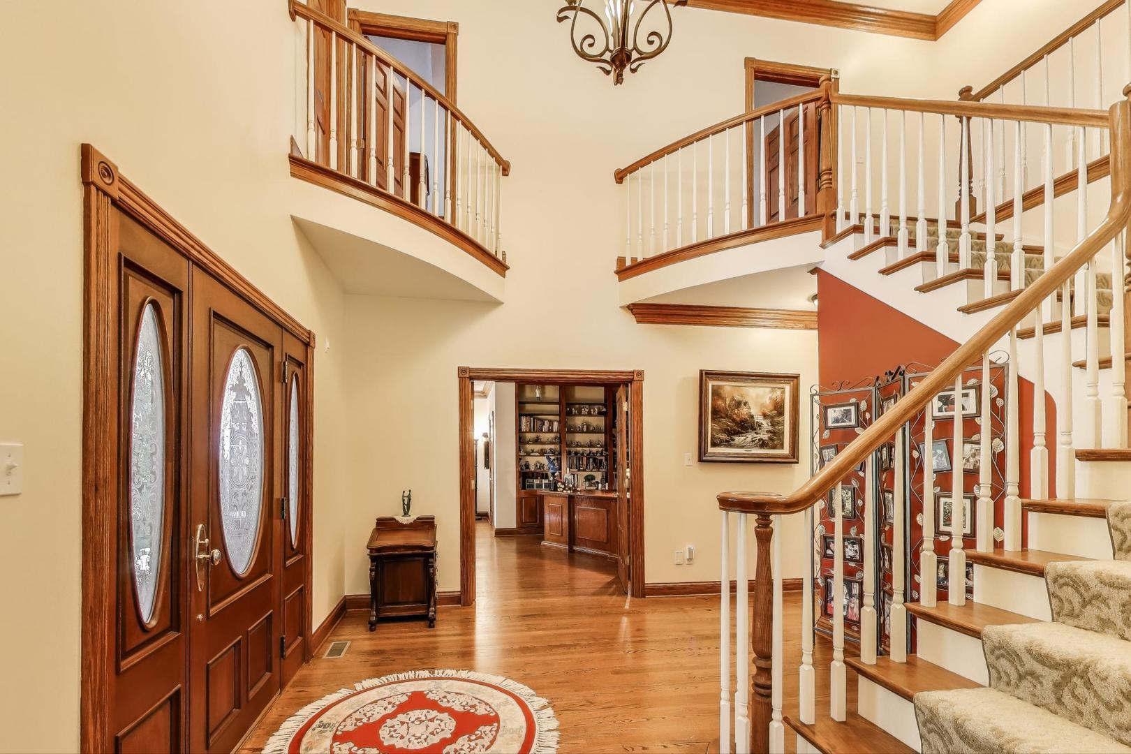 273 Bridlewood Lane, Valparaiso, IN 46385