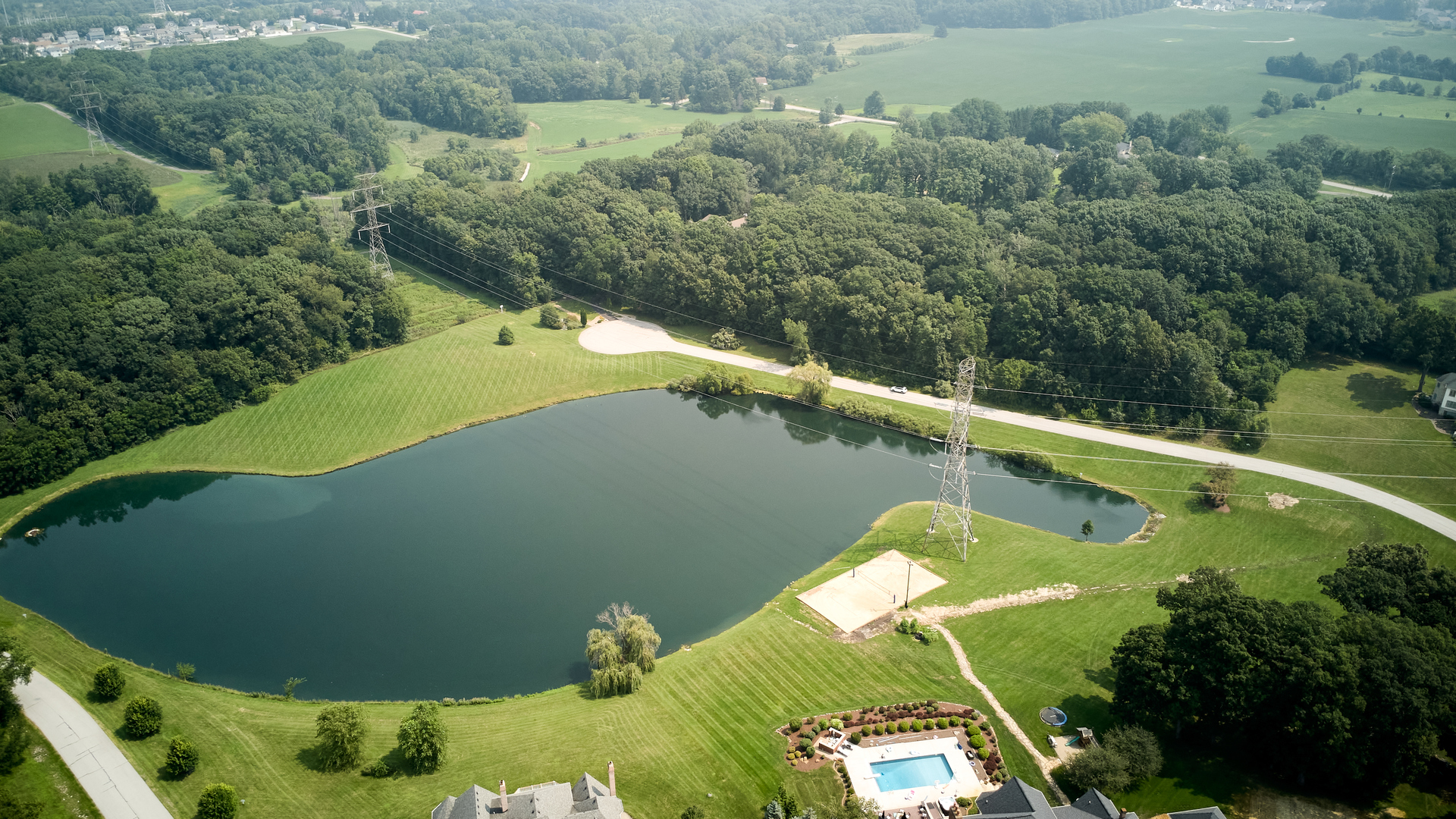 273 Bridlewood Lane, Valparaiso, IN 46385