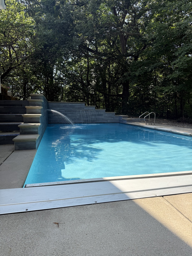 273 Bridlewood Lane, Valparaiso, IN 46385