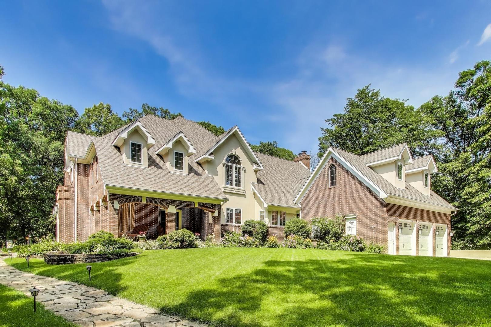 273 Bridlewood Lane, Valparaiso, IN 46385