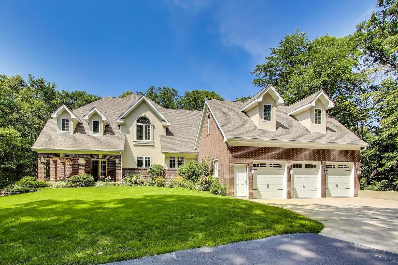 273 Bridlewood Lane, Valparaiso, IN 46385