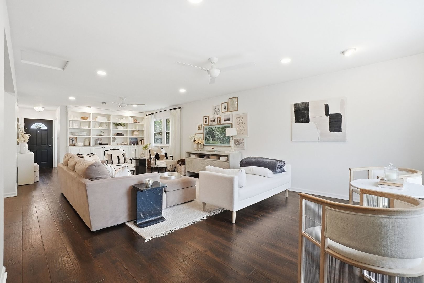 4740 DOUGLAS Road, Downers Grove, IL 60515