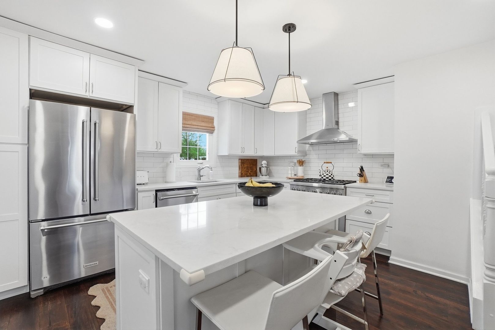 4740 DOUGLAS Road, Downers Grove, IL 60515