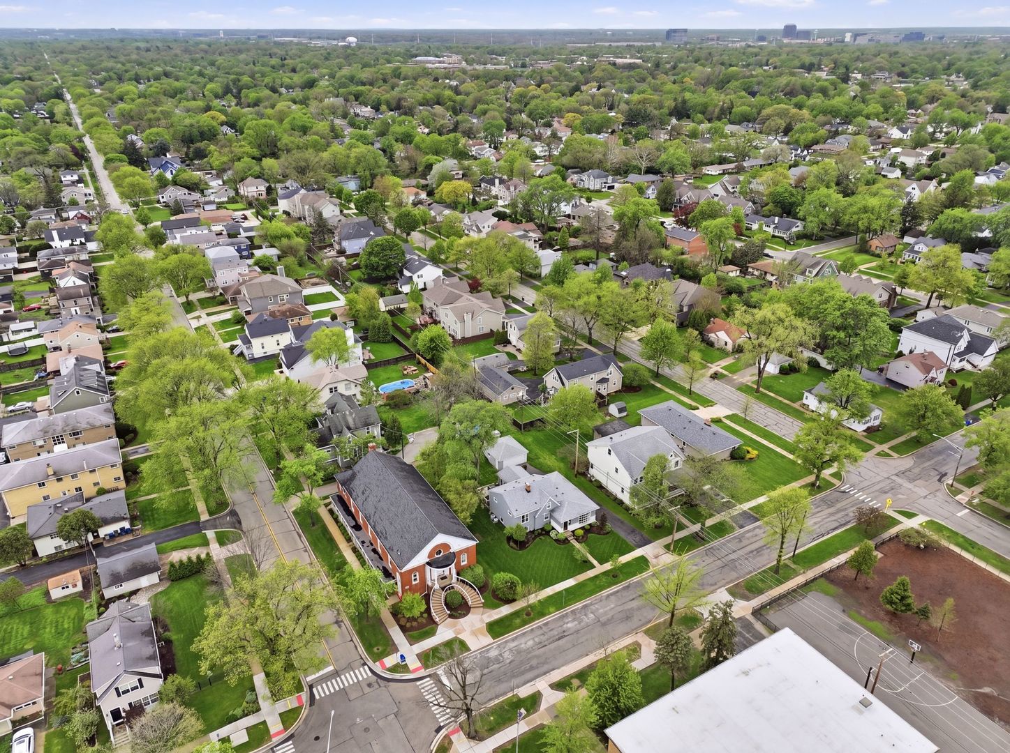 4740 DOUGLAS Road, Downers Grove, IL 60515