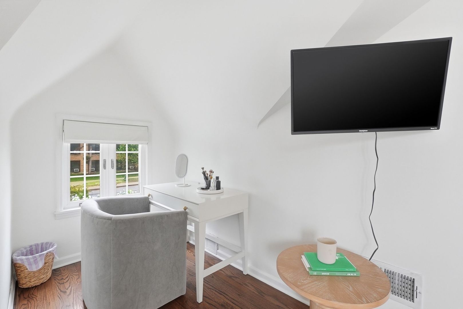 4740 DOUGLAS Road, Downers Grove, IL 60515