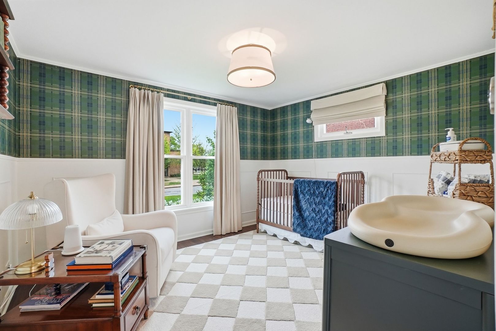 4740 DOUGLAS Road, Downers Grove, IL 60515