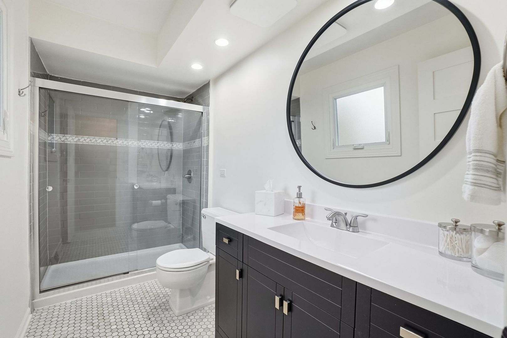 4740 DOUGLAS Road, Downers Grove, IL 60515