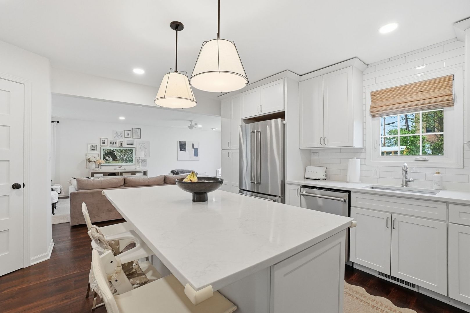 4740 DOUGLAS Road, Downers Grove, IL 60515