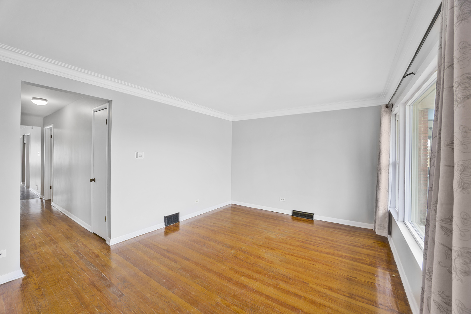 9520 S Yale Avenue, Chicago, IL 60628