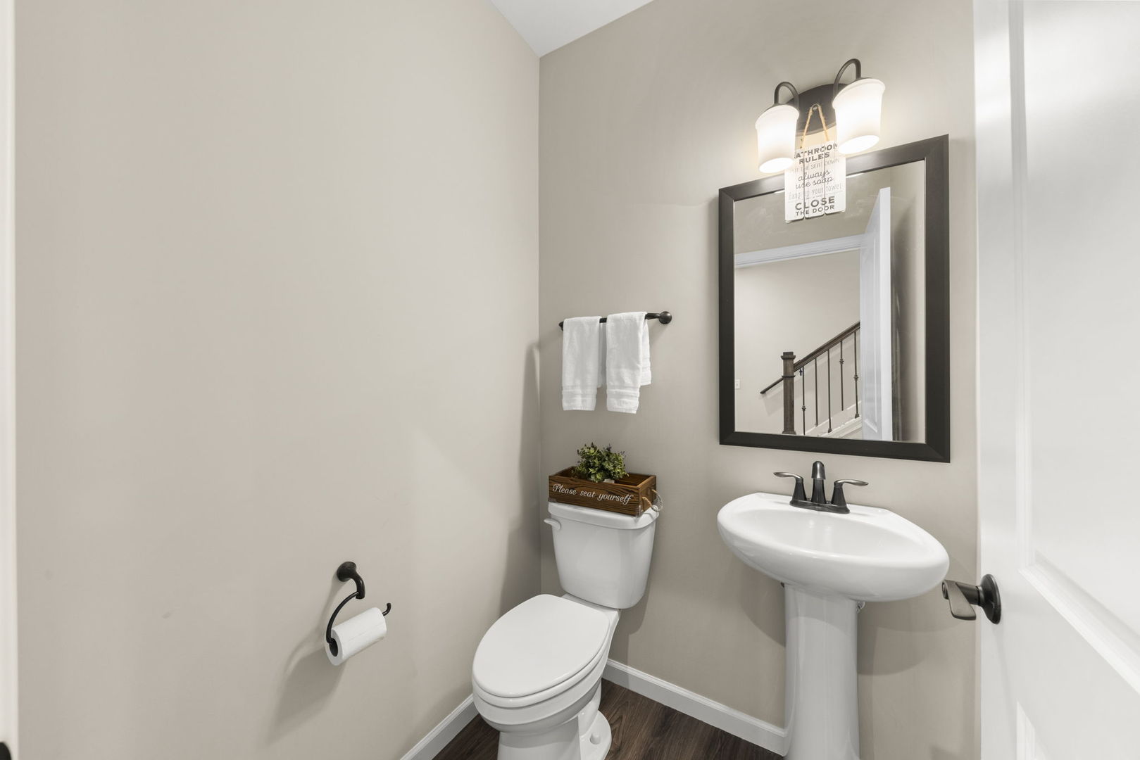 2220 Weatherbee Lane, Naperville, IL 60563