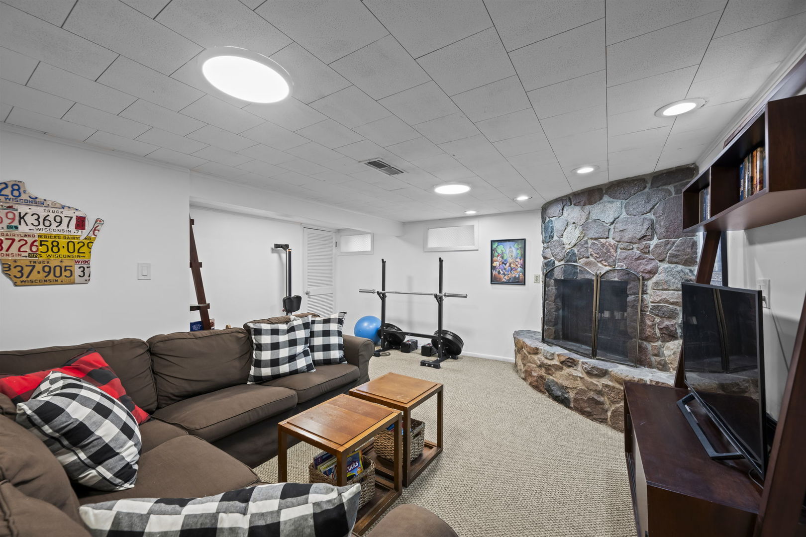 914 N Kennicott Avenue, Arlington Heights, IL 60004