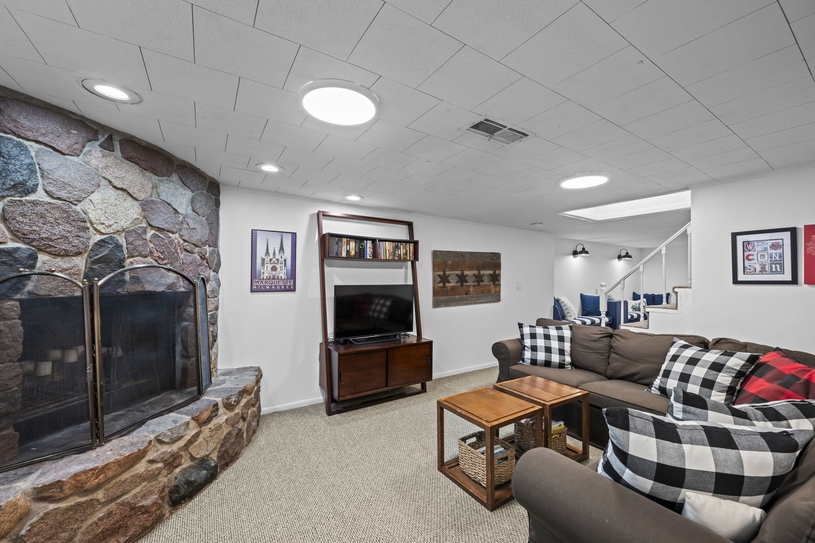 914 N Kennicott Avenue, Arlington Heights, IL 60004