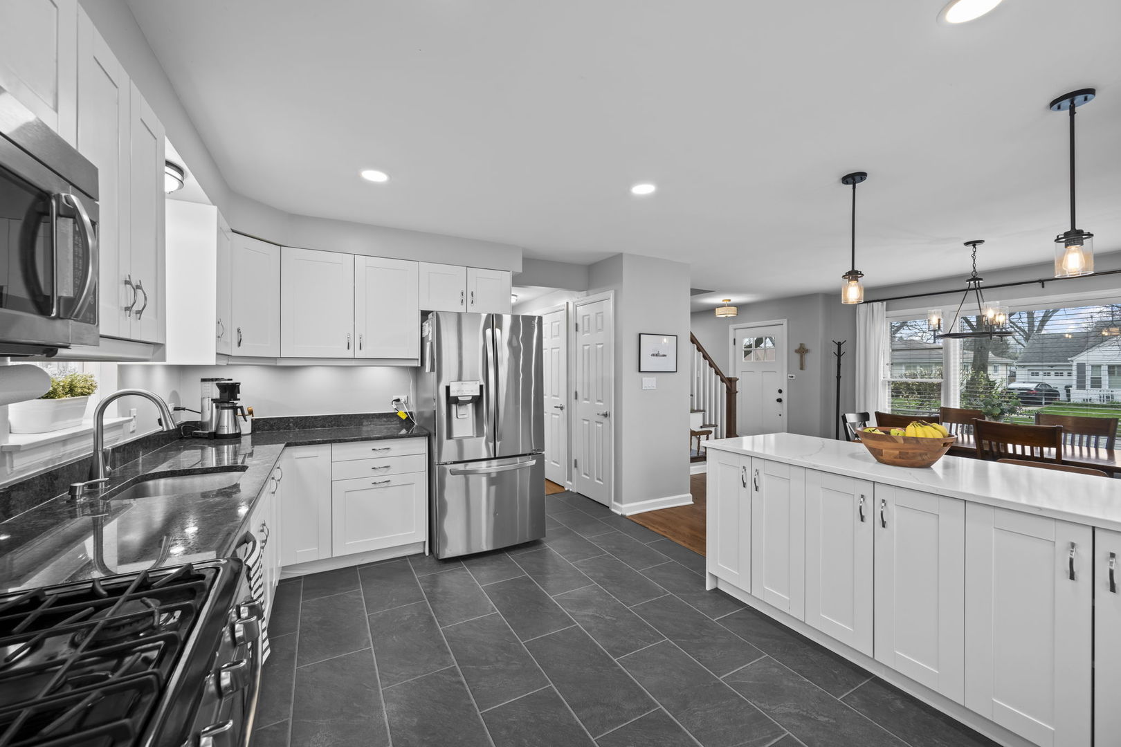 914 N Kennicott Avenue, Arlington Heights, IL 60004