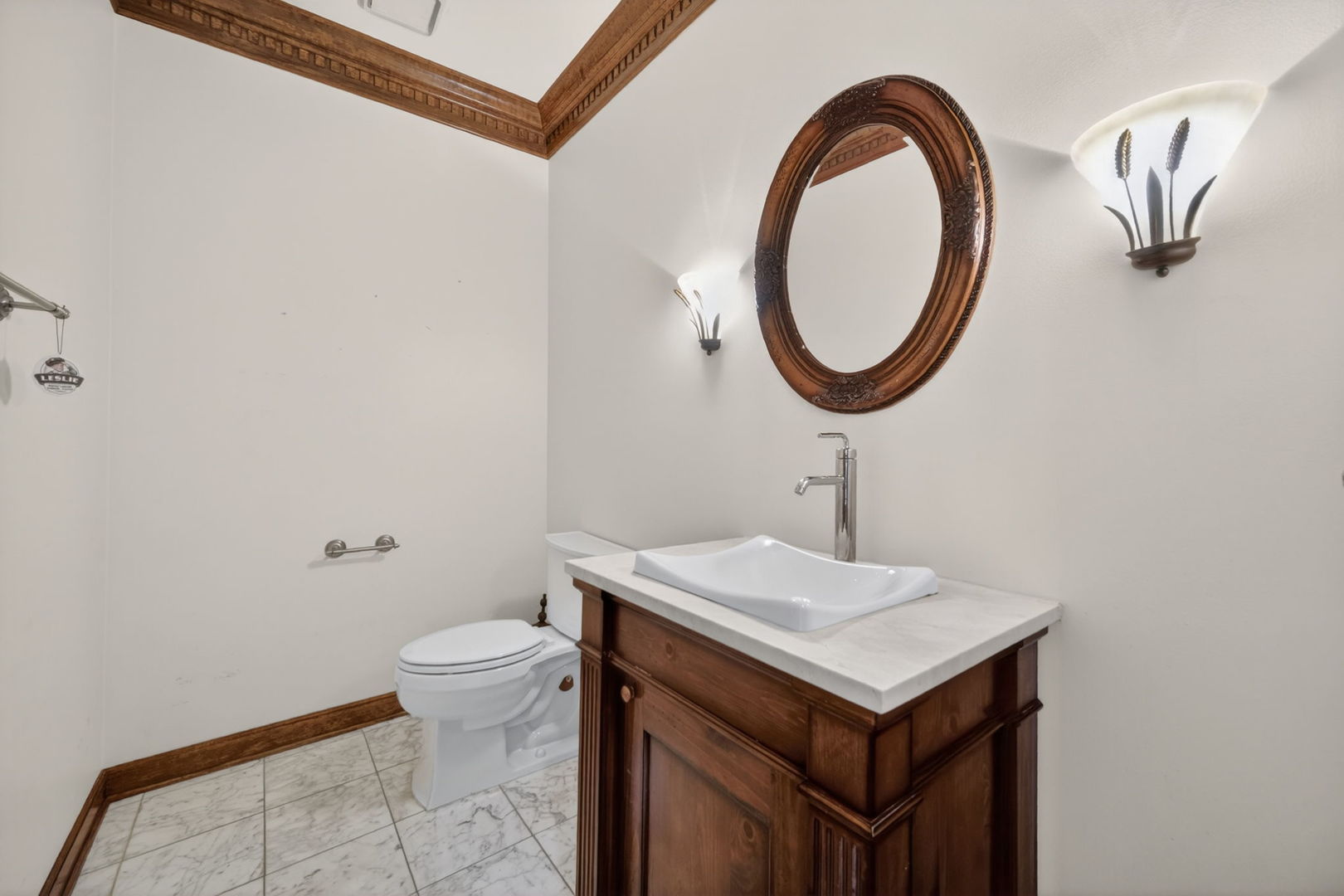 355 Trinity Lane, Oak Brook, IL 60523