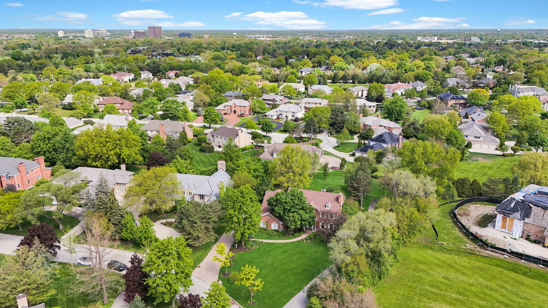 355 Trinity Lane, Oak Brook, IL 60523