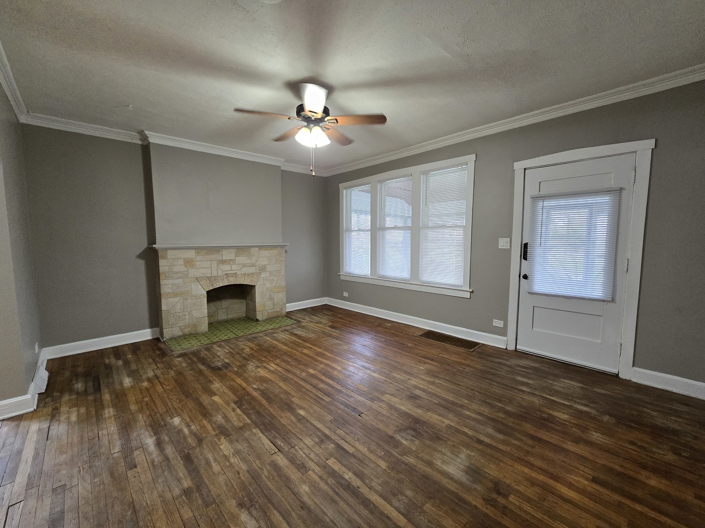 249 E Park Boulevard #1, Villa Park, IL 60181