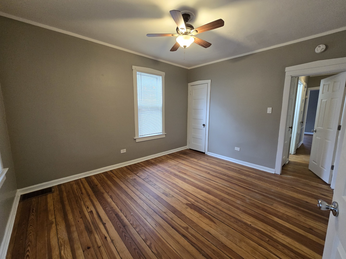 249 E Park Boulevard #1, Villa Park, IL 60181