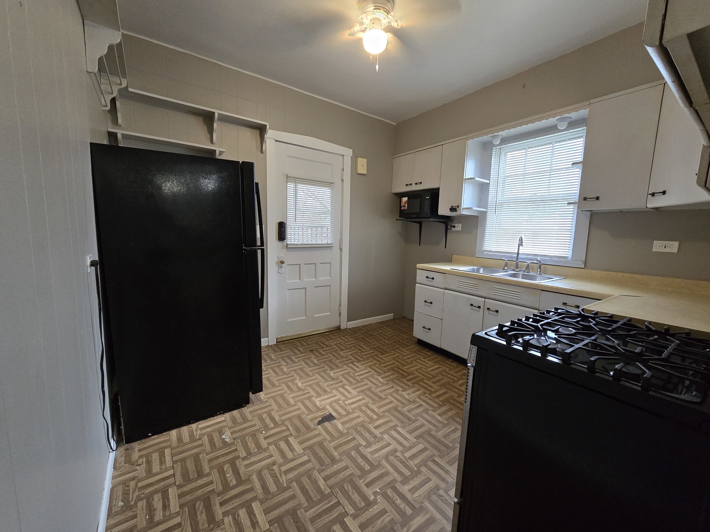 249 E Park Boulevard #1, Villa Park, IL 60181