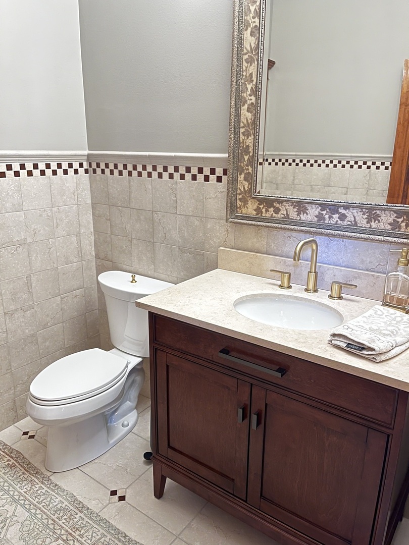 1026 Lincoln Lane, Elk Grove Village, IL 60007