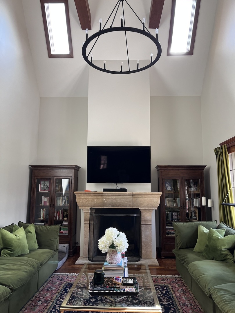 1026 Lincoln Lane, Elk Grove Village, IL 60007