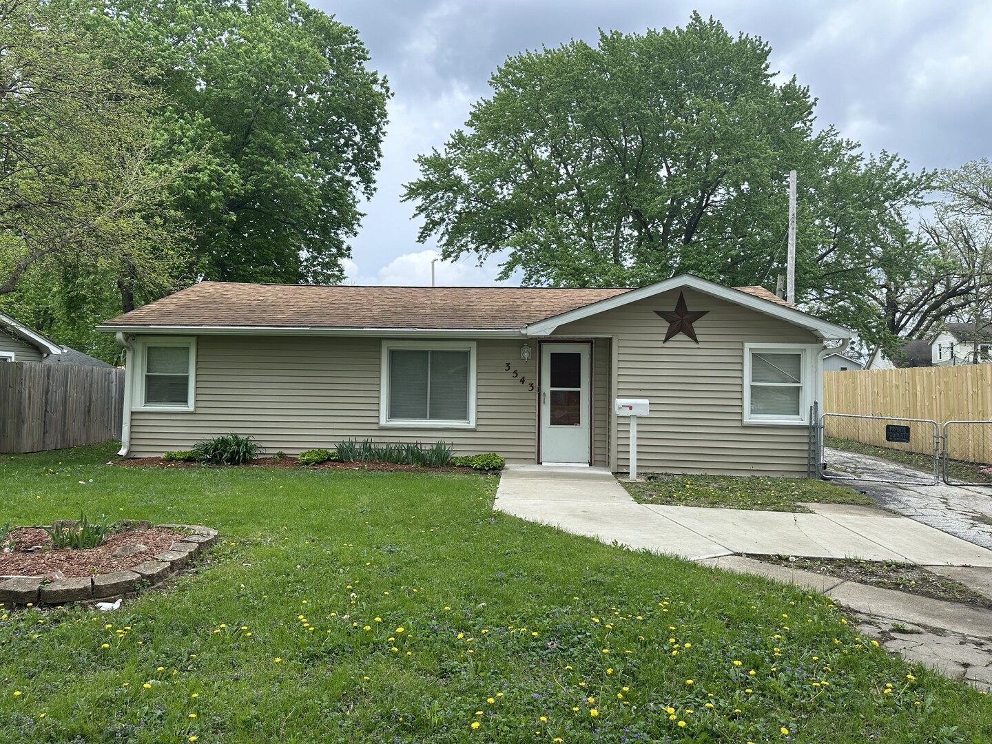 3543 William Street, Steger, IL 60475
