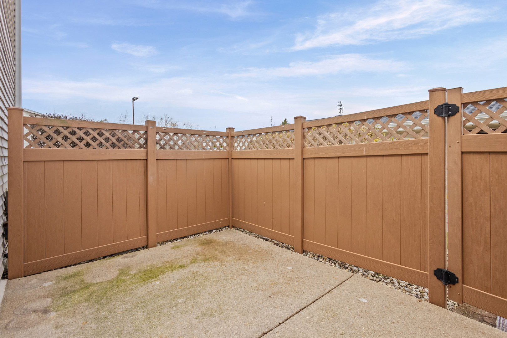 231 E Woodlawn Road, New Lenox, IL 60451