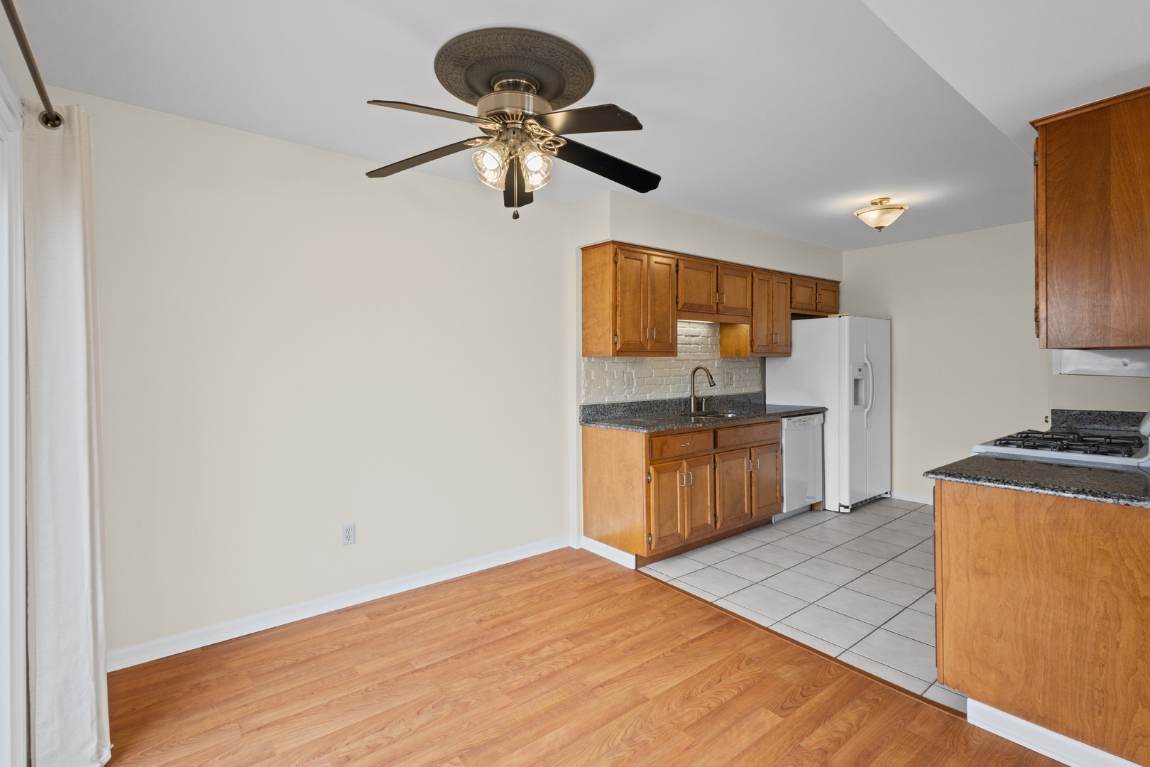 231 E Woodlawn Road, New Lenox, IL 60451